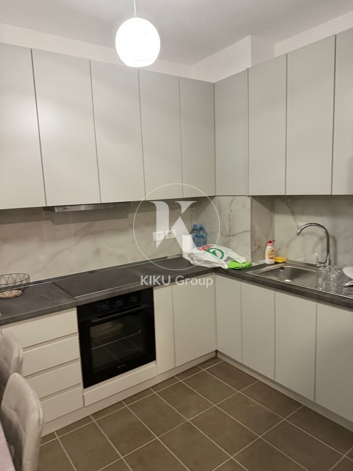 Jepet me qira apartament i ri 1+1 te Golden Park