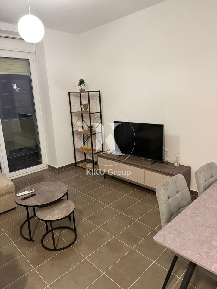 Jepet me qira apartament i ri 1+1 te Golden Park