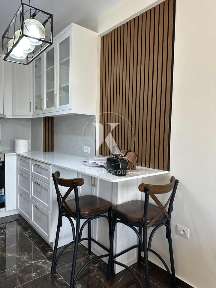 🏡 Jepet me qira apartament 1+1, përballë Coloset Rruga e Durrsit