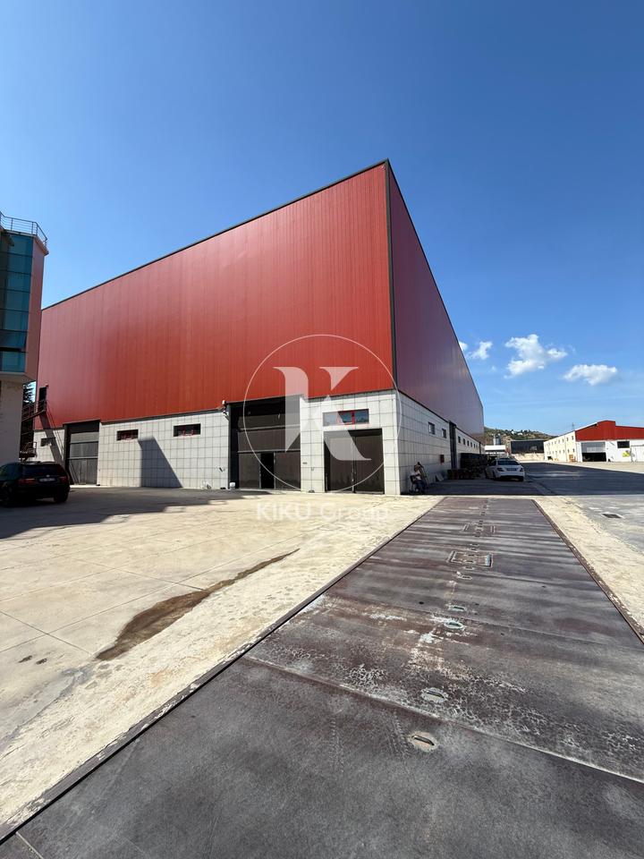 🏭 For rent: Warehouse + Office + Building in the industrial area of Vaqarri