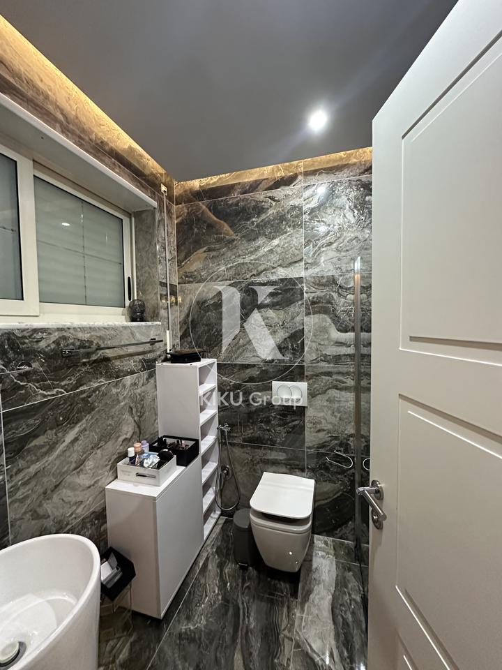 🏠 Jepet Apartament 3+1+2 me Qira – Afër Stadiumit “Air Albania”, Rruga e Elbasanit