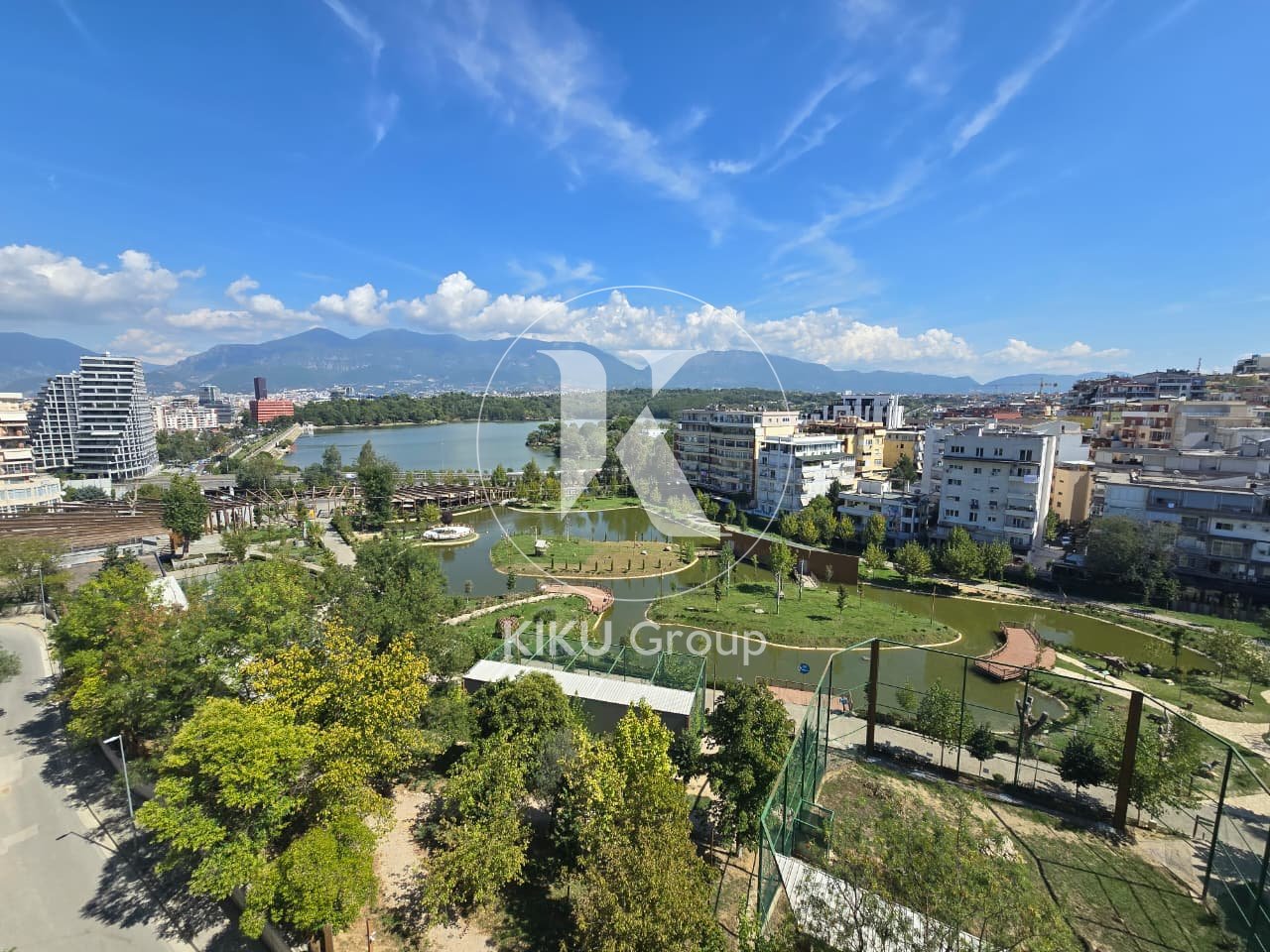 APARTAMENT/ PENTHOUSE 3+1 Me Verande+ POST PARKIMI | ME QIRA | KOPSHTI ZOOLOGJIK
