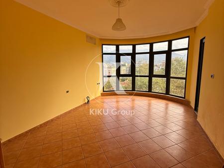 Ambiente in affitto per uffici, Bllok