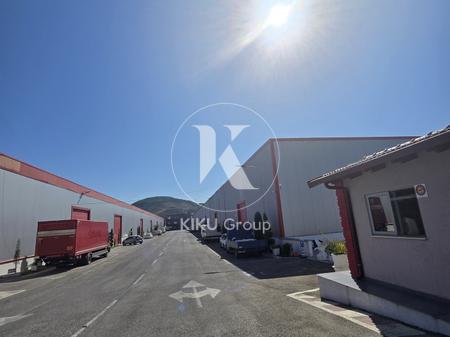 Jepet me qira ambient magazinimi – Vaqarr