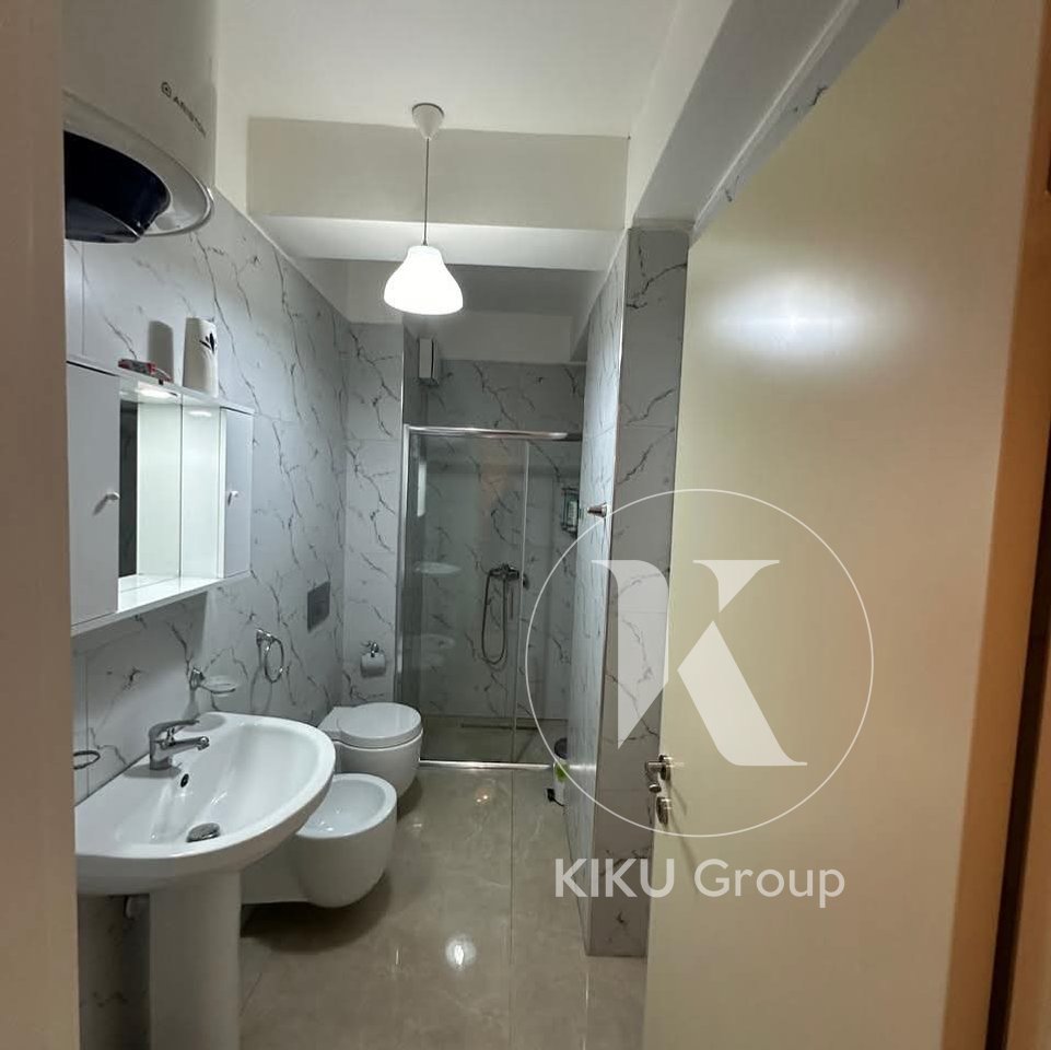 🏢 Jepet me qera apartament 1+1 – Myslym Shyri (Tregu Çam)