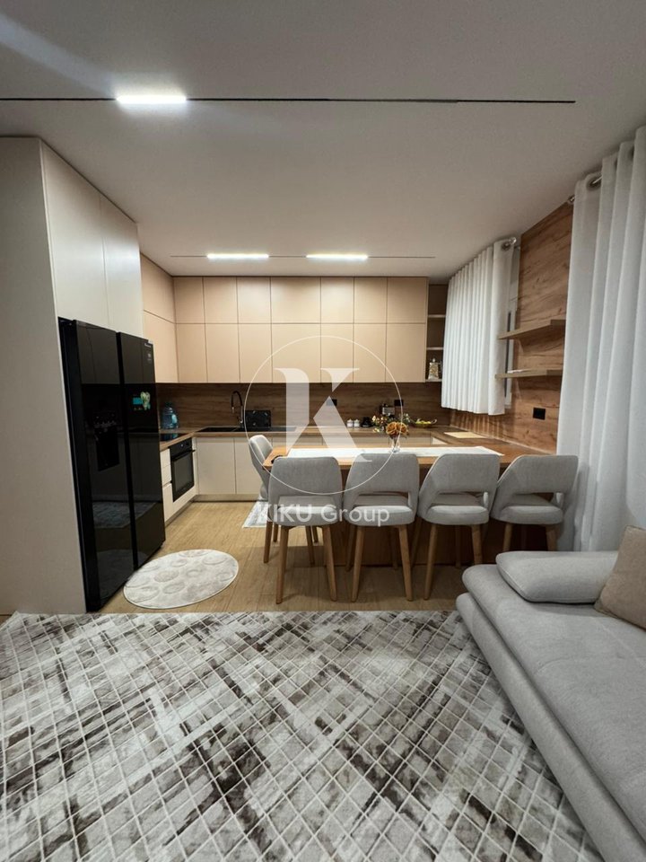 Jepet me qira apartament 2+1+2 – Rruga e Dibrës, pranë Shkollës së Bashkuar