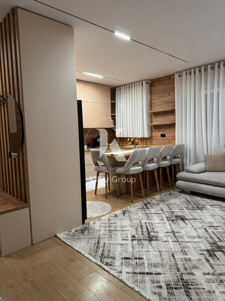 Jepet me qira apartament 2+1+2 – Rruga e Dibrës, pranë Shkollës së Bashkuar