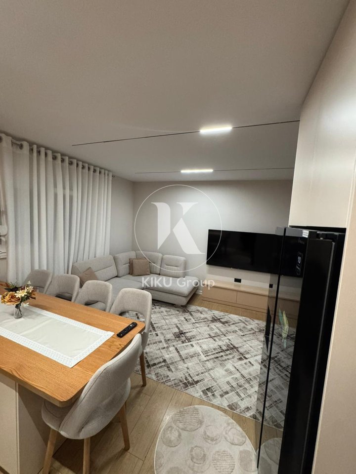 Jepet me qira apartament 2+1+2 – Rruga e Dibrës, pranë Shkollës së Bashkuar