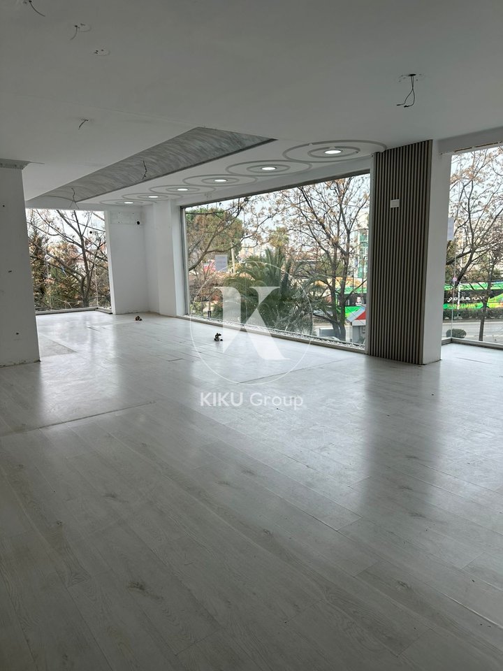 💼 SHITET AMBJENT BIZNESI TEK 21 DHJETORI