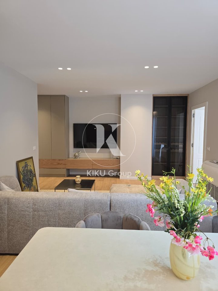 🏡 Appartamento 2+1 in affitto nel centro di Tirana!