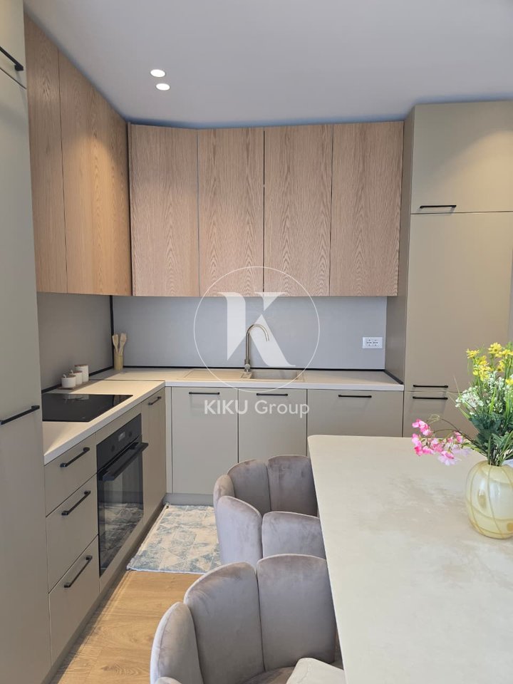 🏡 Appartamento 2+1 in affitto nel centro di Tirana!