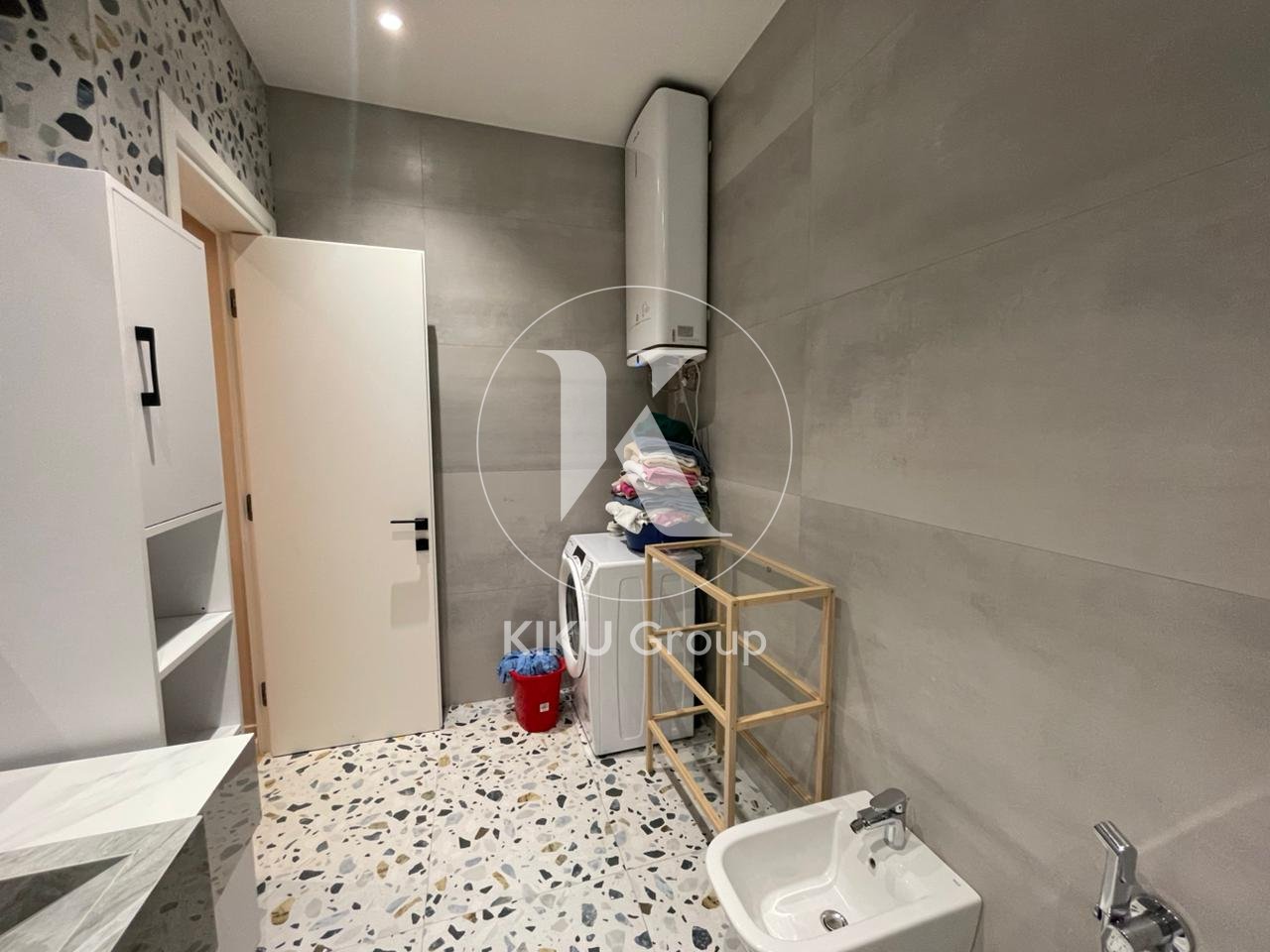 🏡 Apartament me qira – Pranë Kopshtit Zoologjik