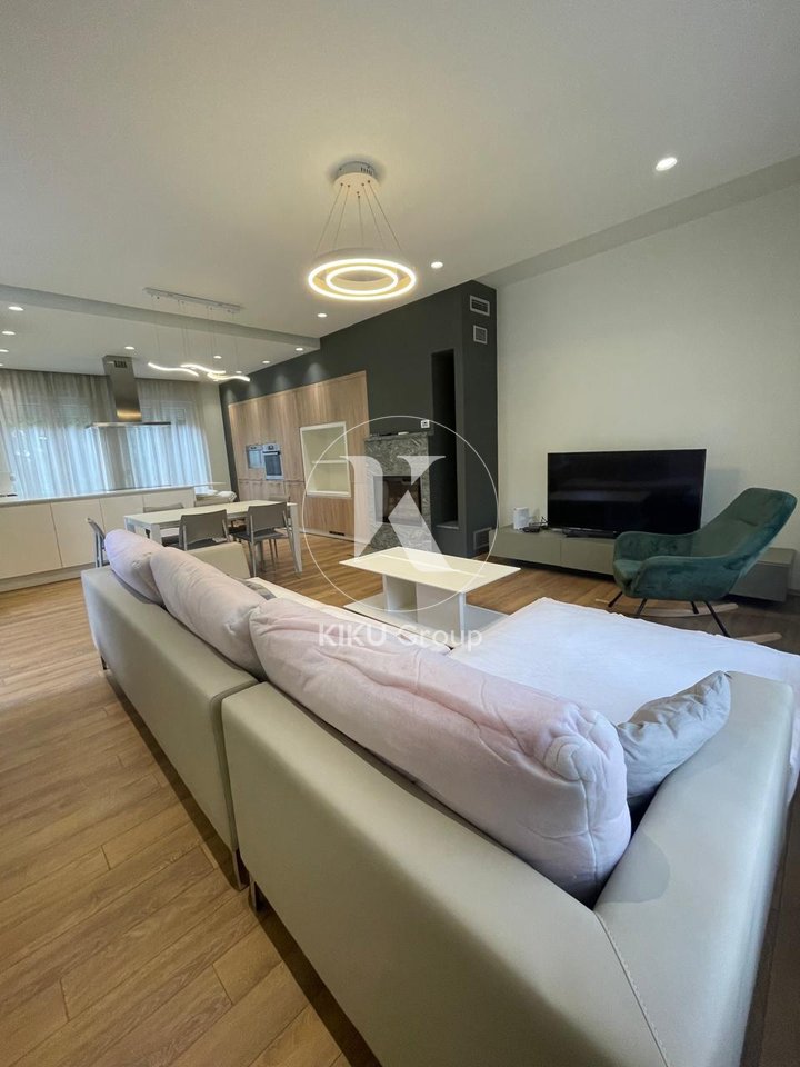 🏡 Vilë Premium me Qera pranë TEG