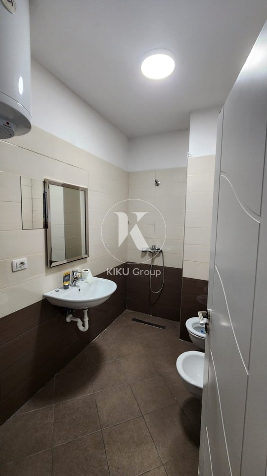 🏢 UFFICIO 2+1+2 IN AFFITTO – VICINO AL LAGO, TIRANA