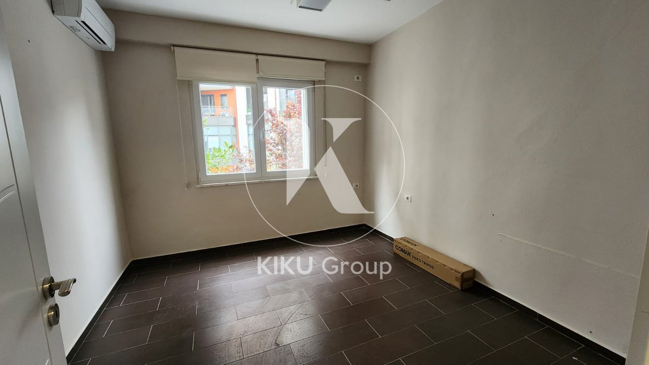 🏢 UFFICIO 2+1+2 IN AFFITTO – VICINO AL LAGO, TIRANA