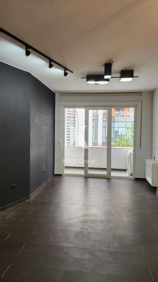 🏢 UFFICIO 2+1+2 IN AFFITTO – VICINO AL LAGO, TIRANA