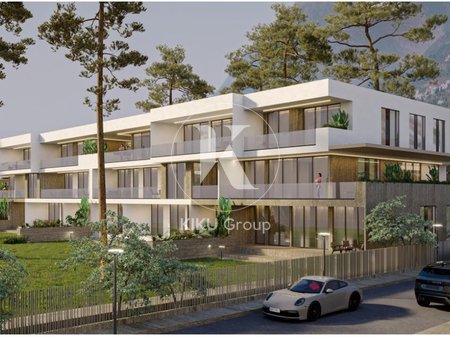 Apartament 3+1 në Shitje – Porto Lalzi, Vija e Parë me Detin