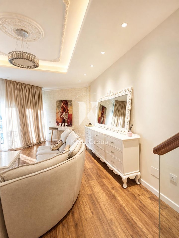 Duplex Luksoz me Qira – Qendër, Tiranë