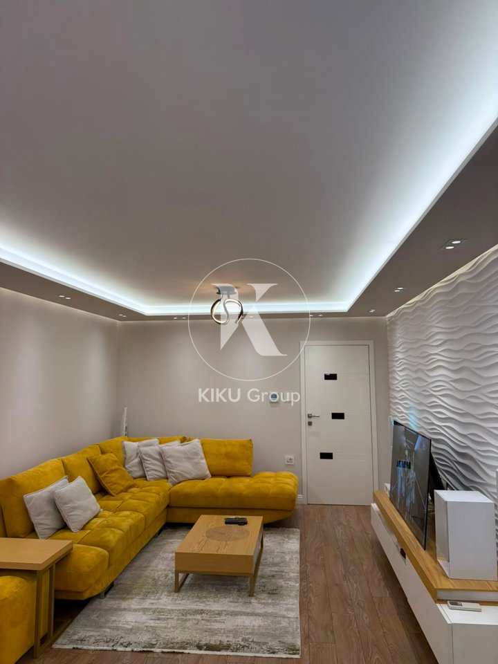 Shitet Apartament Luksoz 2+1+2 – Blloku Gintash, Laprakë