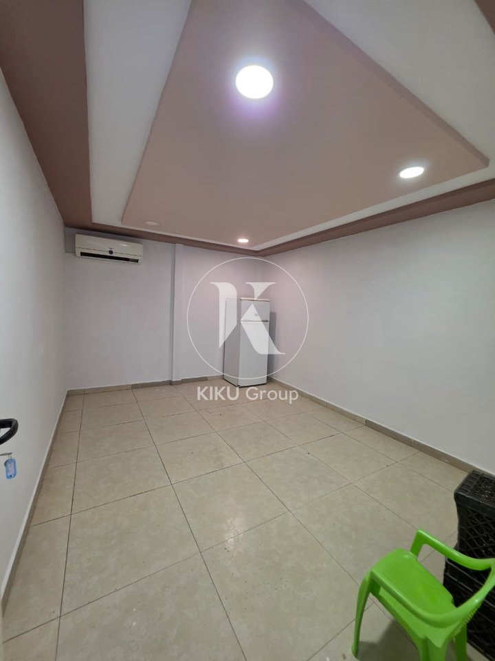 Locale Commerciale in Affitto – Frosina Plaku, Tirana