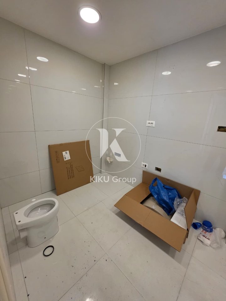 Locale Commerciale in Affitto – Frosina Plaku, Tirana