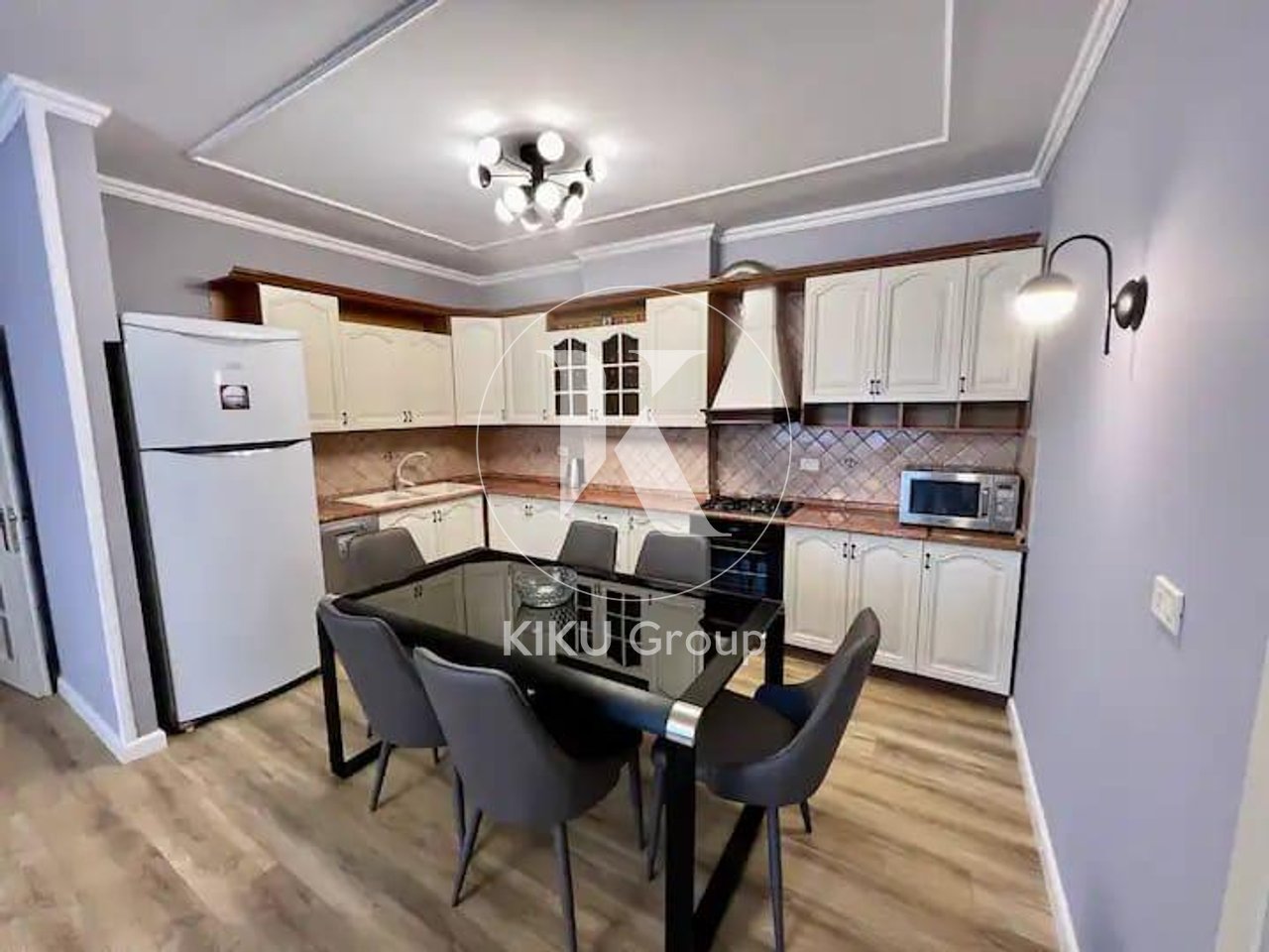Apartament 2+1 me Qira – Përballë Air Albania, tek Pastiçeri Venecia