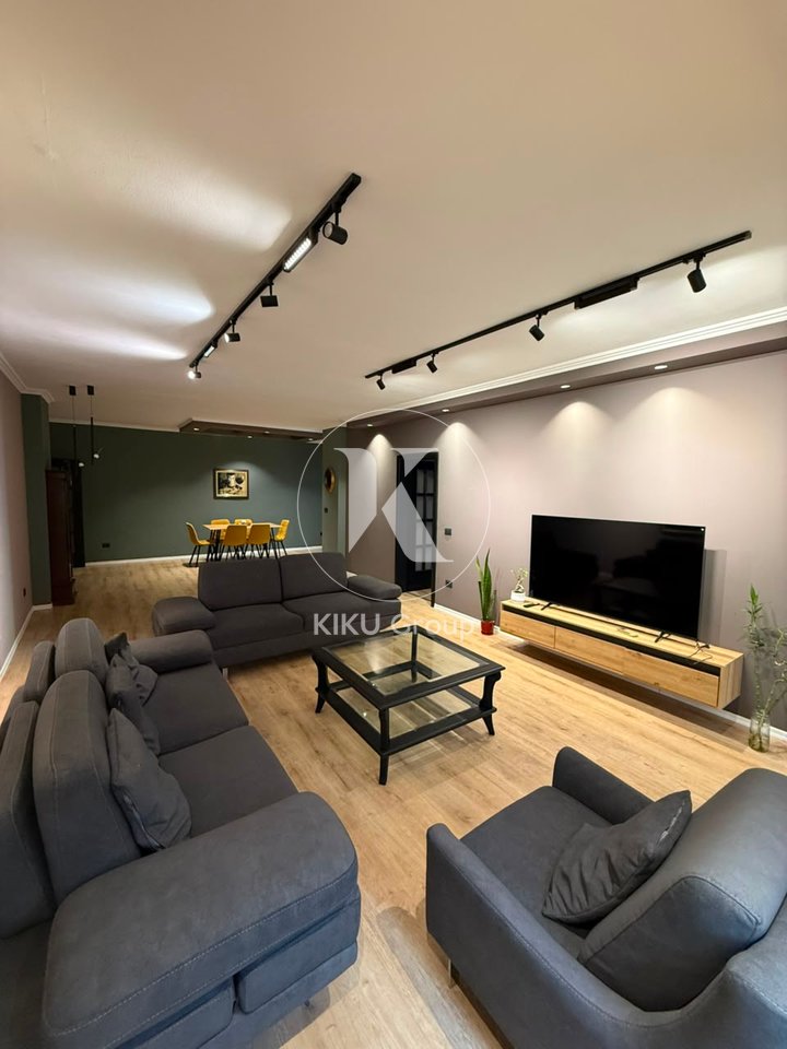 EKSKLUZIVE   PËR SHITJE | APARTAMENT 3+1+2 – 21 DHJETORI