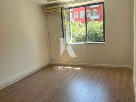 Office Space 120 m² for Rent – Zogu I Boulevard