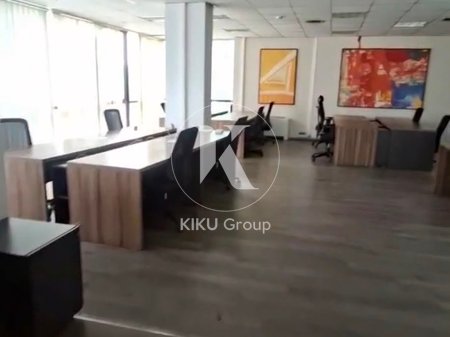 Office Space 330 m2 for Rent – Toptani