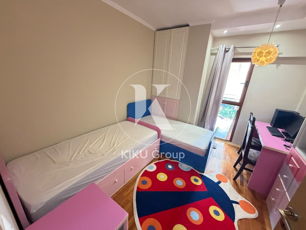 Apartament 2+1 me Qira – Rruga e Barrikadave