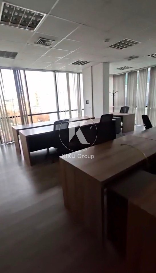 Office Space 330 m2 for Rent – Toptani