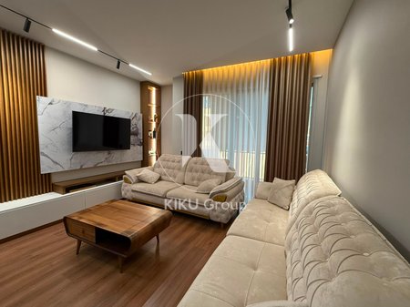 Apartament 2+1+Post Parkimi me Qira  – Rruga 5 Maji
