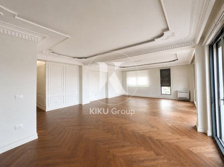 Office for Rent 3+1+2 + PARKING SPACE – Blloku, Tirana