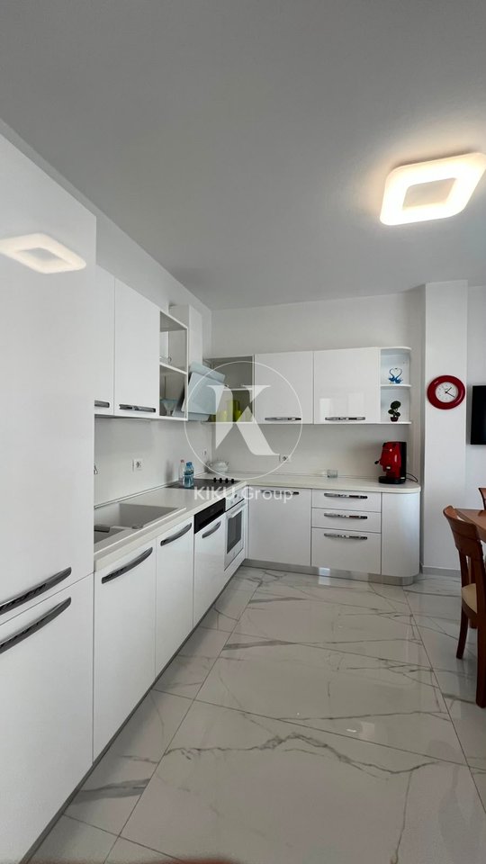 Apartament 3+1+2 me Verandë për Qira – Rruga e Elbasanit