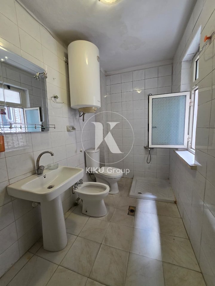 Apartament 2+1 në Shitje – Rruga Petro Nini Luarasi