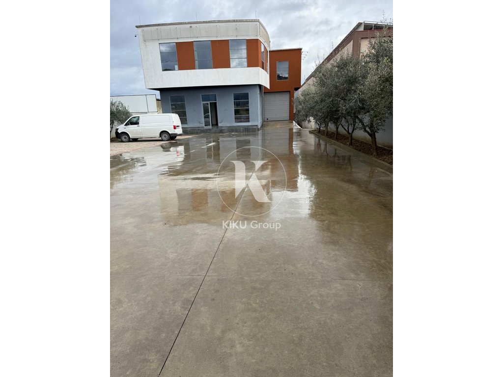 🏢 Jepet me Qira Godinë 2-Katëshe – Vorë