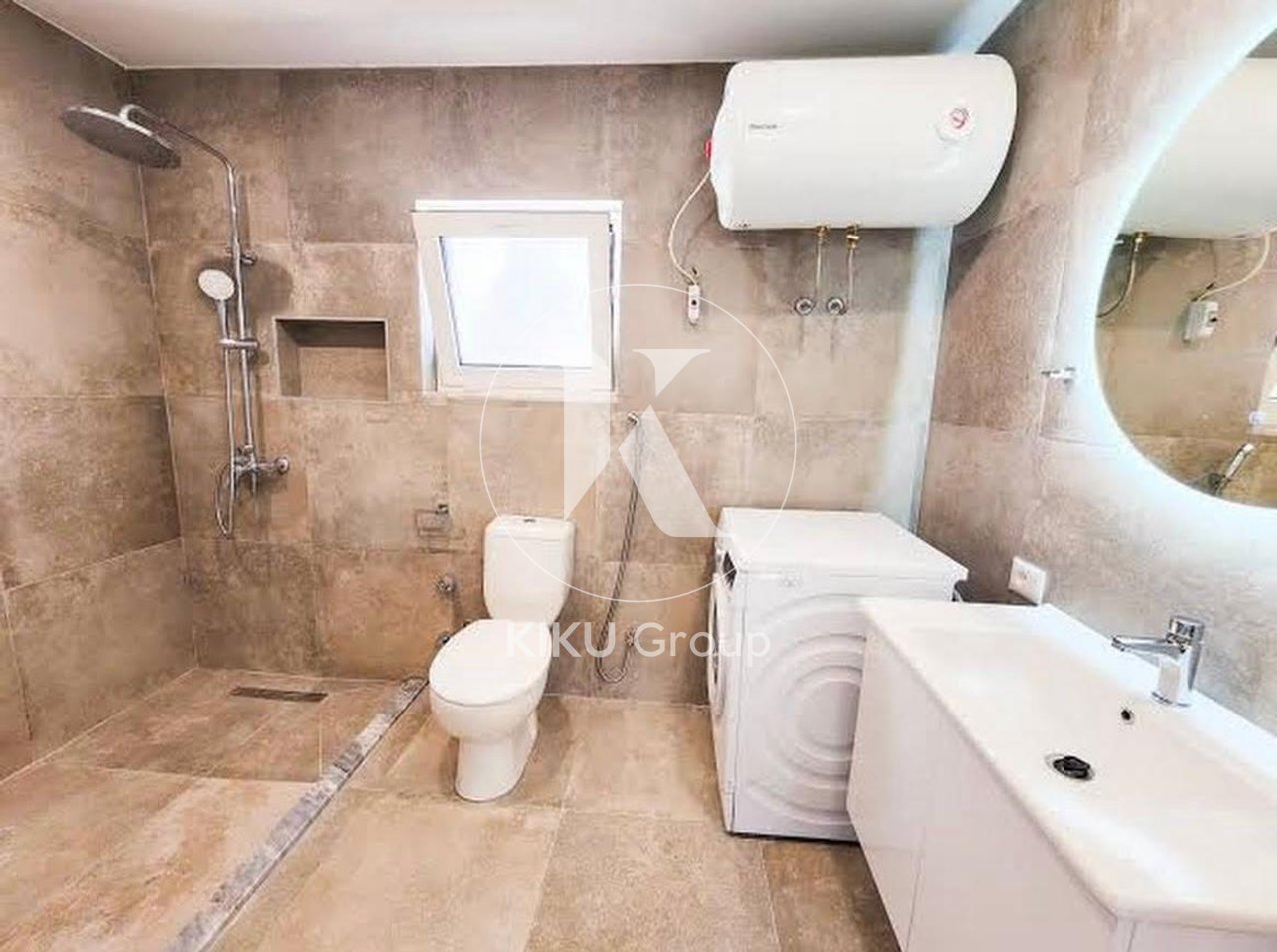🏡 FOR RENT – ATTIC
📍 Demir Progri Street Don Bosko