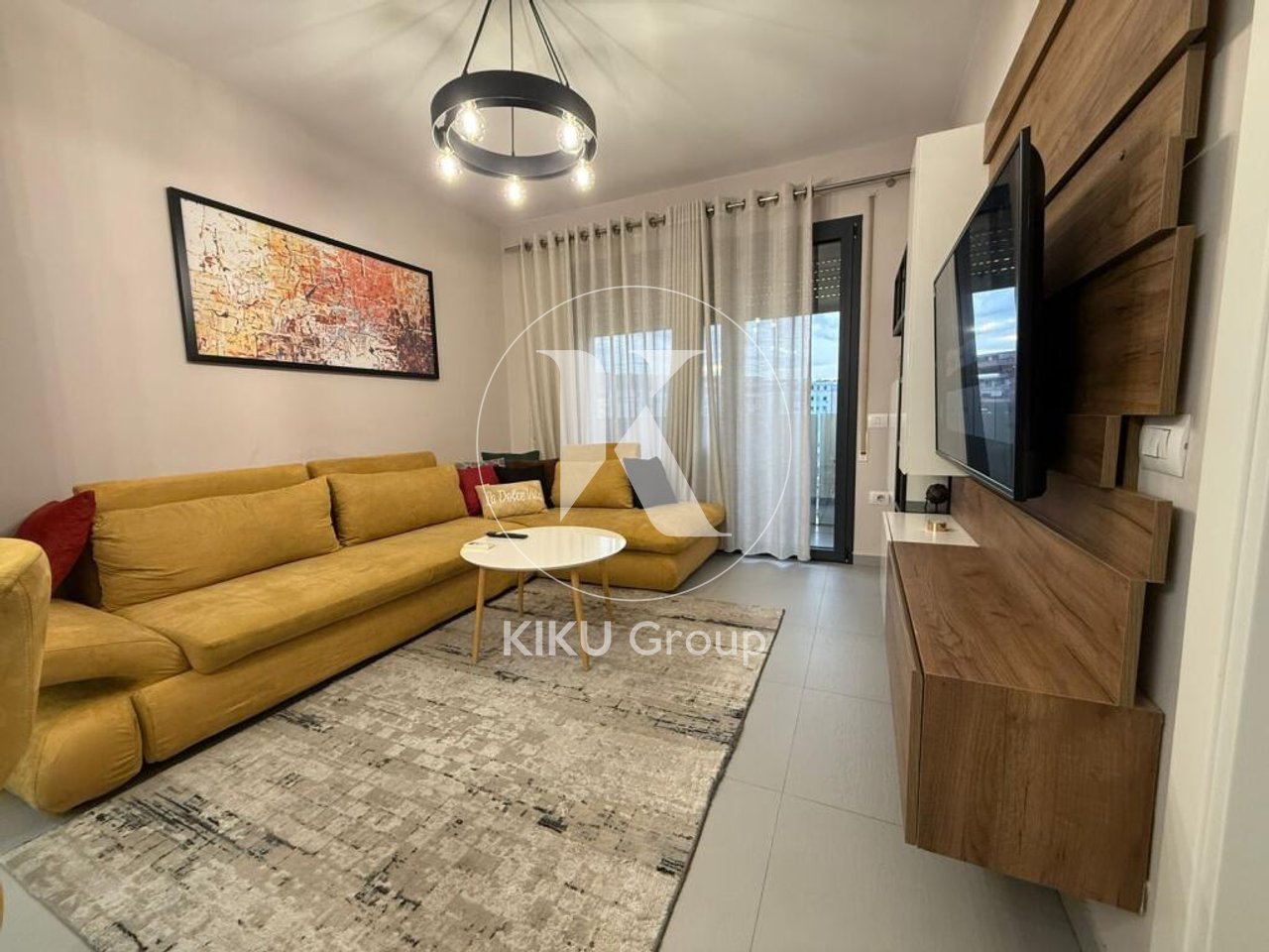 Apartament 1+1 për qira – pranë Stadiumit Dinamo, Shushica