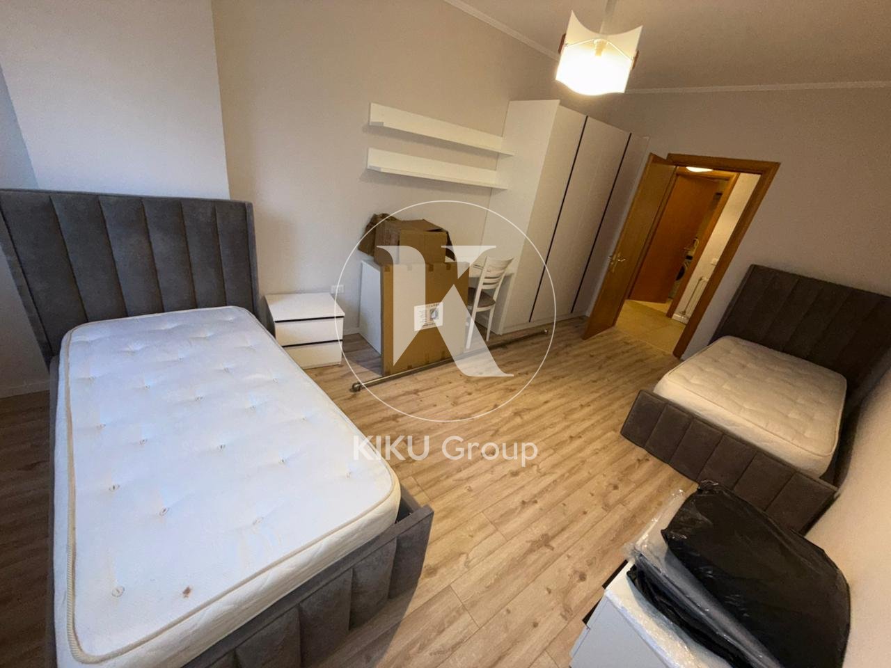 Apartament 2+1+2 me qira te Komuna e Parisit