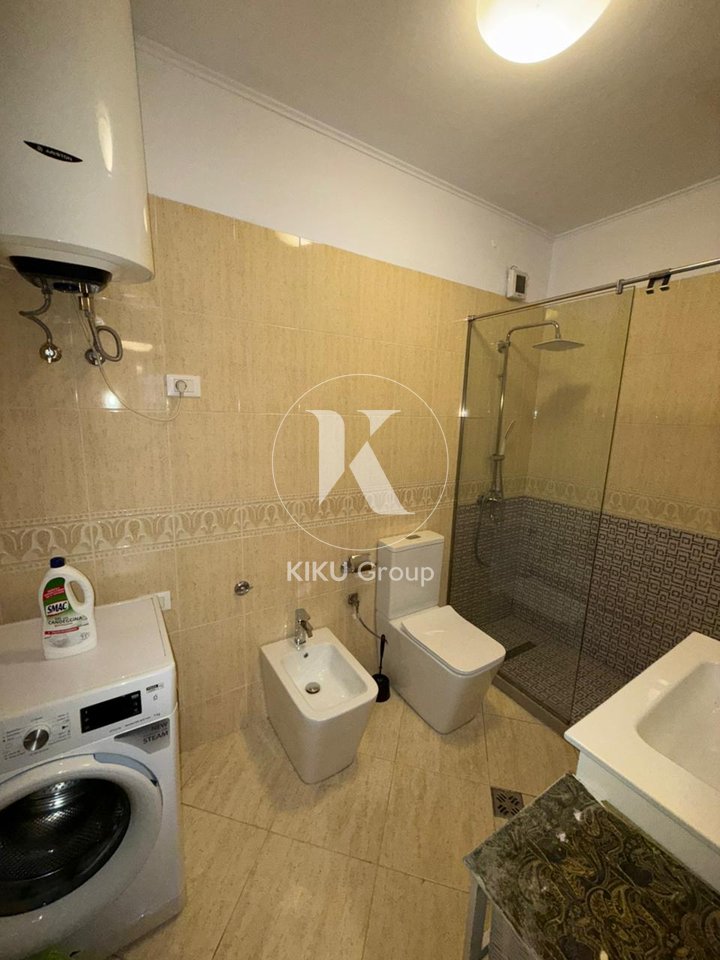 Apartament 2+1+2 me qira te Komuna e Parisit