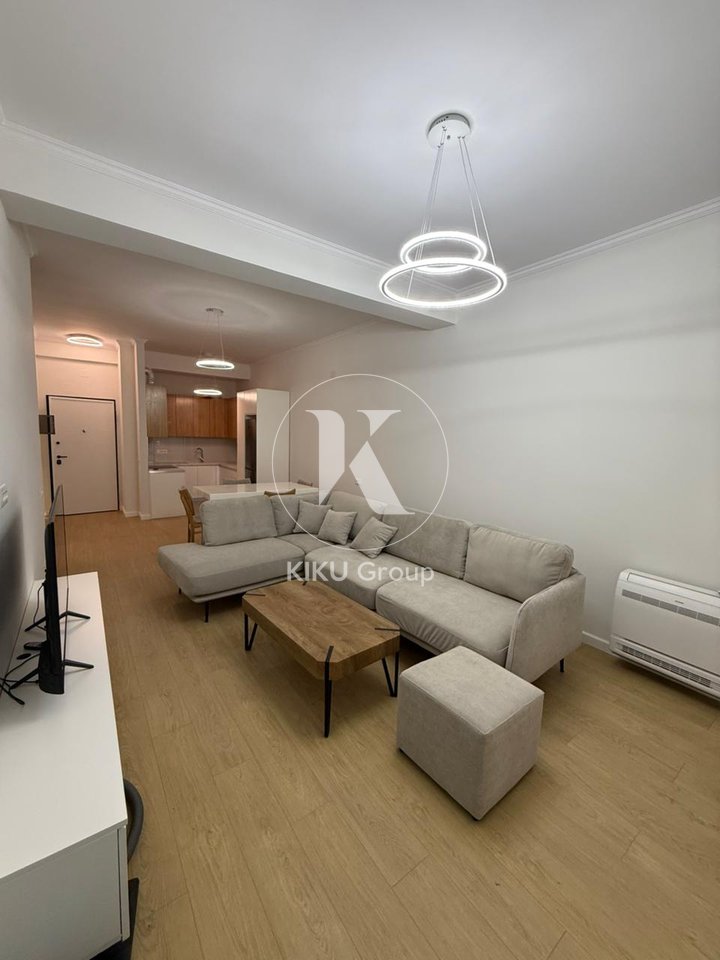 🏢 Apartament 2+1 me qira – Rruga Peti