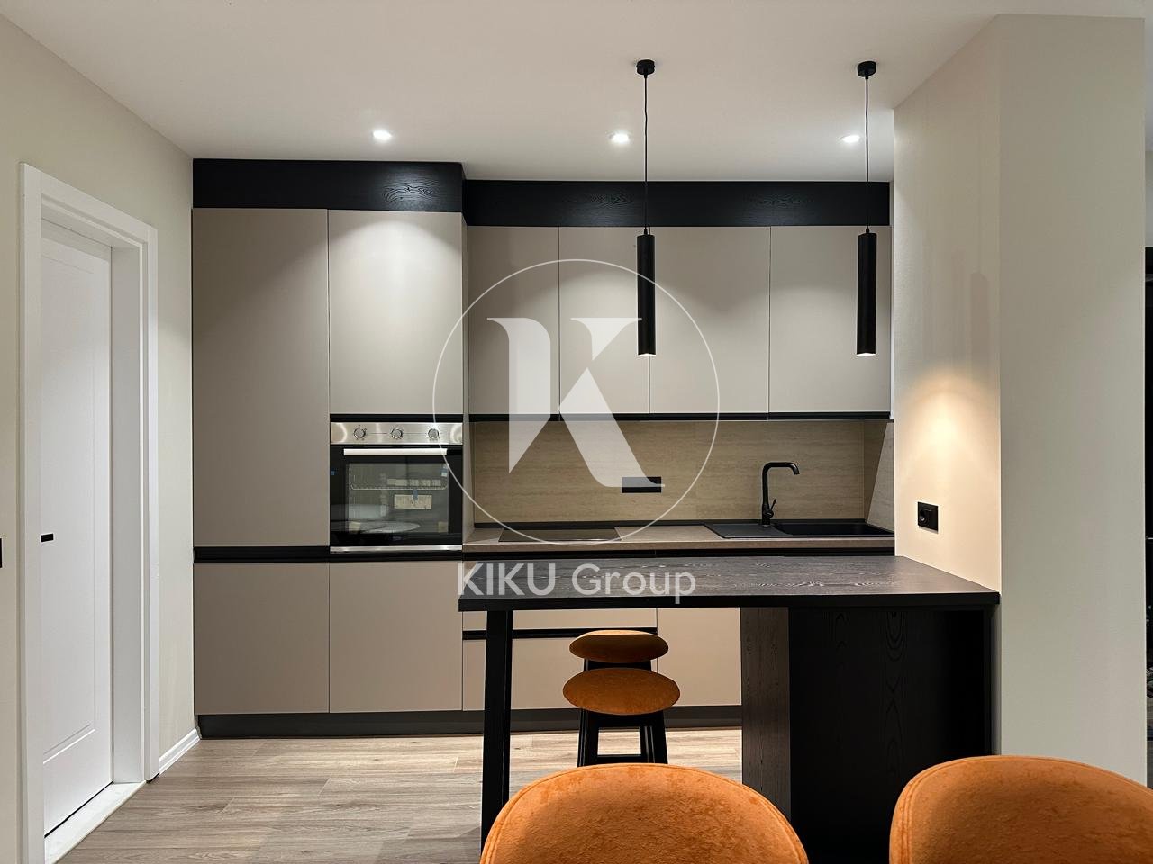 VENDESI APPARTAMENTO 1+1 NELL'EX-BLOCCO, TIRANA