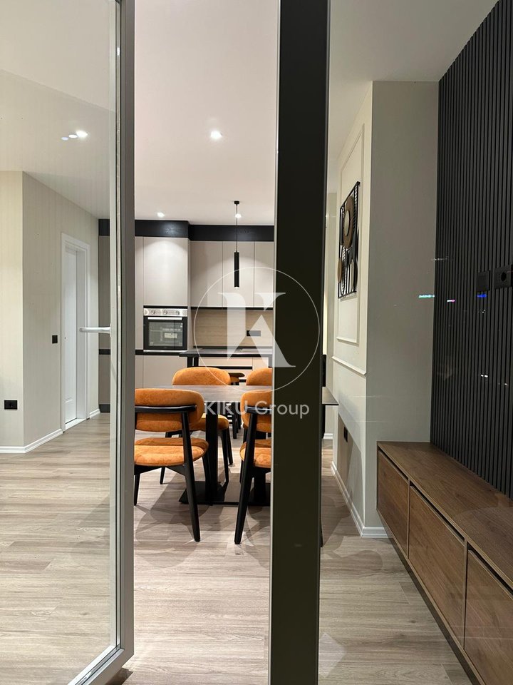 VENDESI APPARTAMENTO 1+1 NELL'EX-BLOCCO, TIRANA