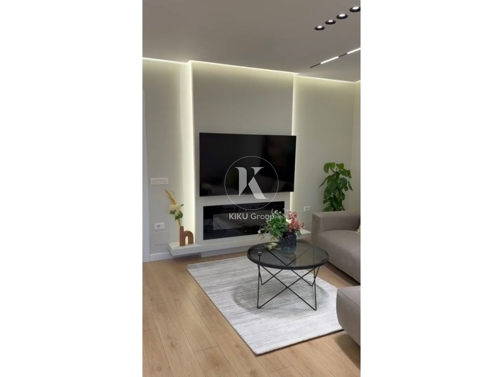 ✨ Shitet Apartament 2+1+2 – Zogu i Zi, buzë rruge ✨