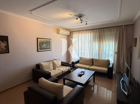 🏡 Apartament 2+1+2 me qira
📍 Bllok – pranë Juridikut