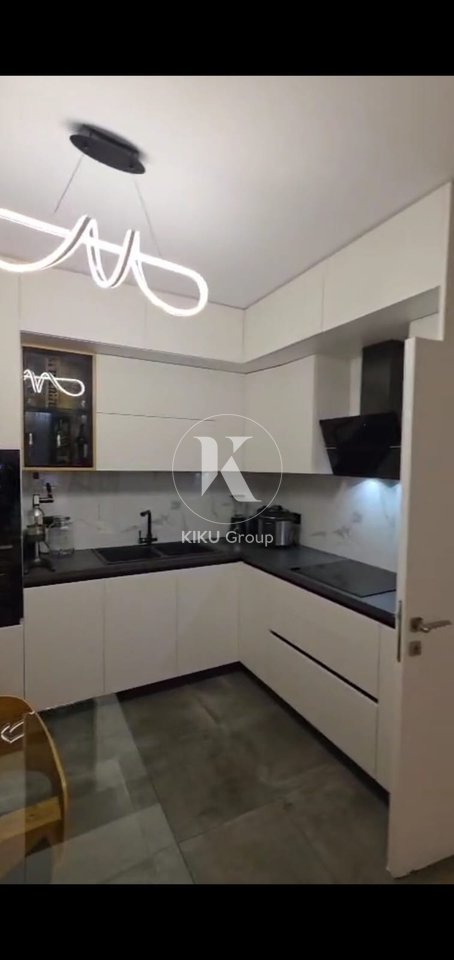 Shitet apartament 2+1 
📍Komuna Parisit ,Kika 2