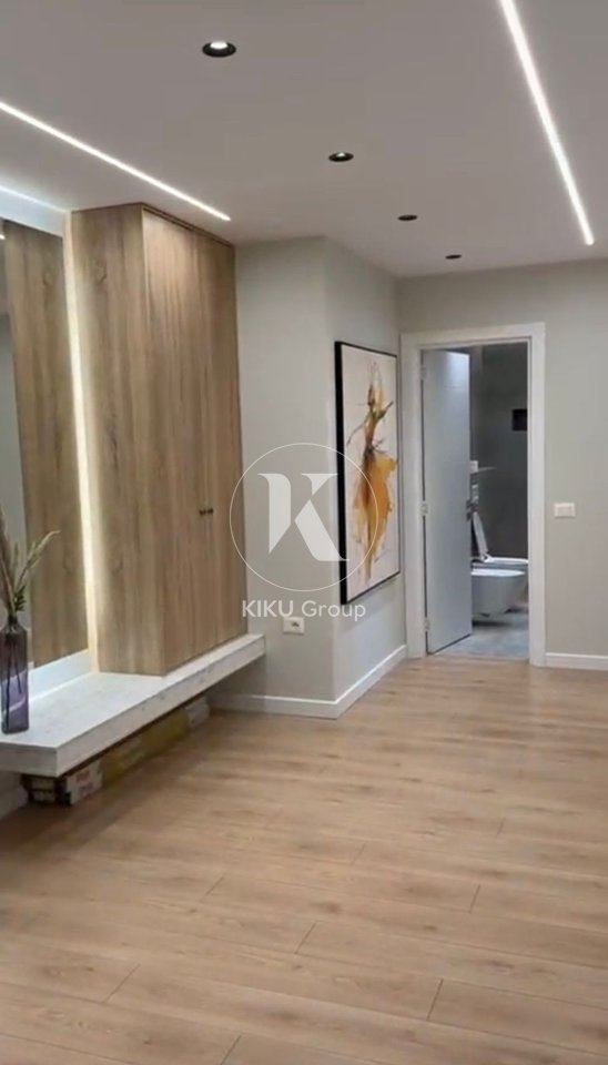 ✨ Shitet Apartament 2+1+2 – Zogu i Zi, buzë rruge ✨