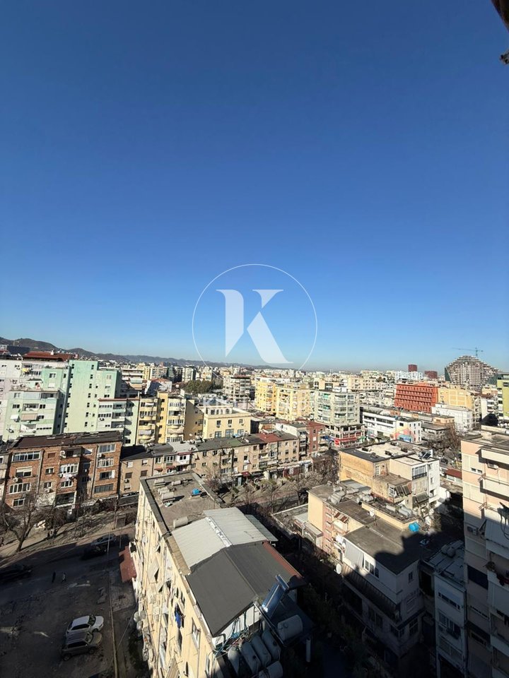 🏡 Apartament 2+1+2 me qira
📍 Bllok – pranë Juridikut