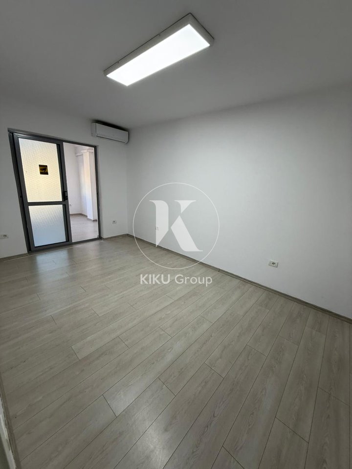 Appartamento 2+1+2 in affitto – Piazza Willson, vicino alla Posta 8