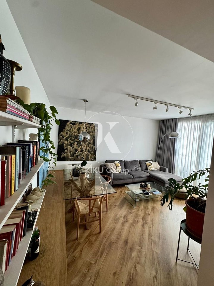 Apartament 1+1 me Qira
📍 Vendndodhja: Blv. Gjergj Fishta, ish-Ekspozita (mbi Euro 1)
📐 74 m² | 🏢 Kati 8 (me ashensor)